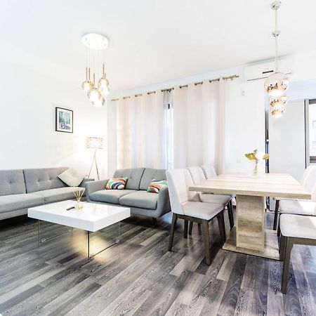 Апартаменты Luxury Baneasa Бухарест Экстерьер фото